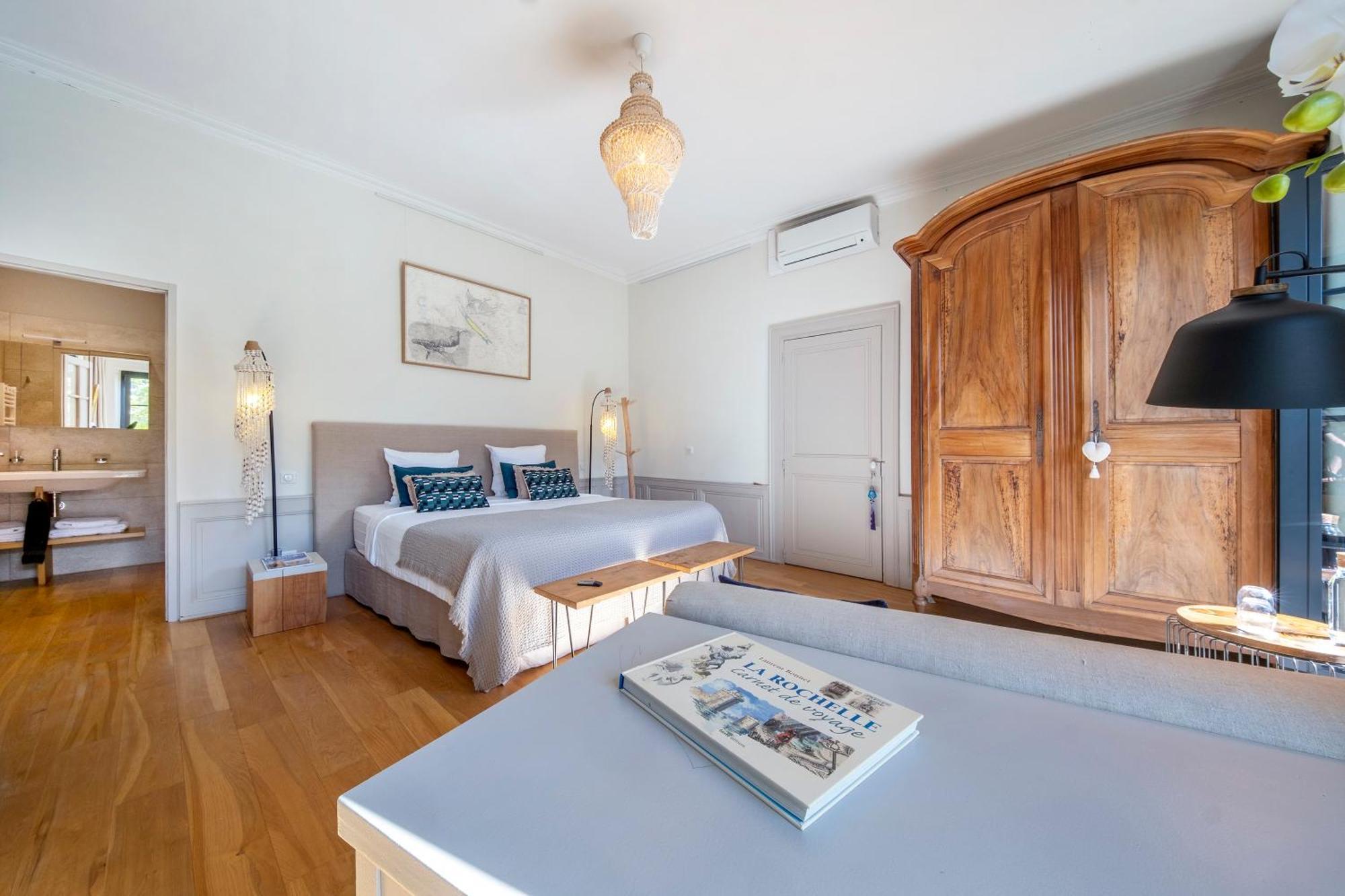 Escale Rochelaise, Gite Urbain Avec Spa Bain Nordique Et Sauna Tonneau 拉罗歇尔 外观 照片